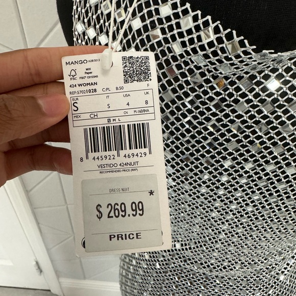 Stunning sliver mesh dress. - Picture 7 of 7